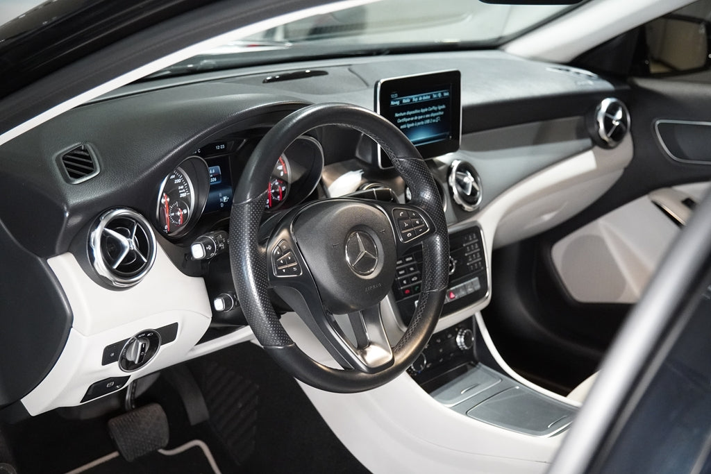 MERCEDES-BENZ GLA 200 1.6 CGI FLEX ADVANCE 7G-DCT 2019