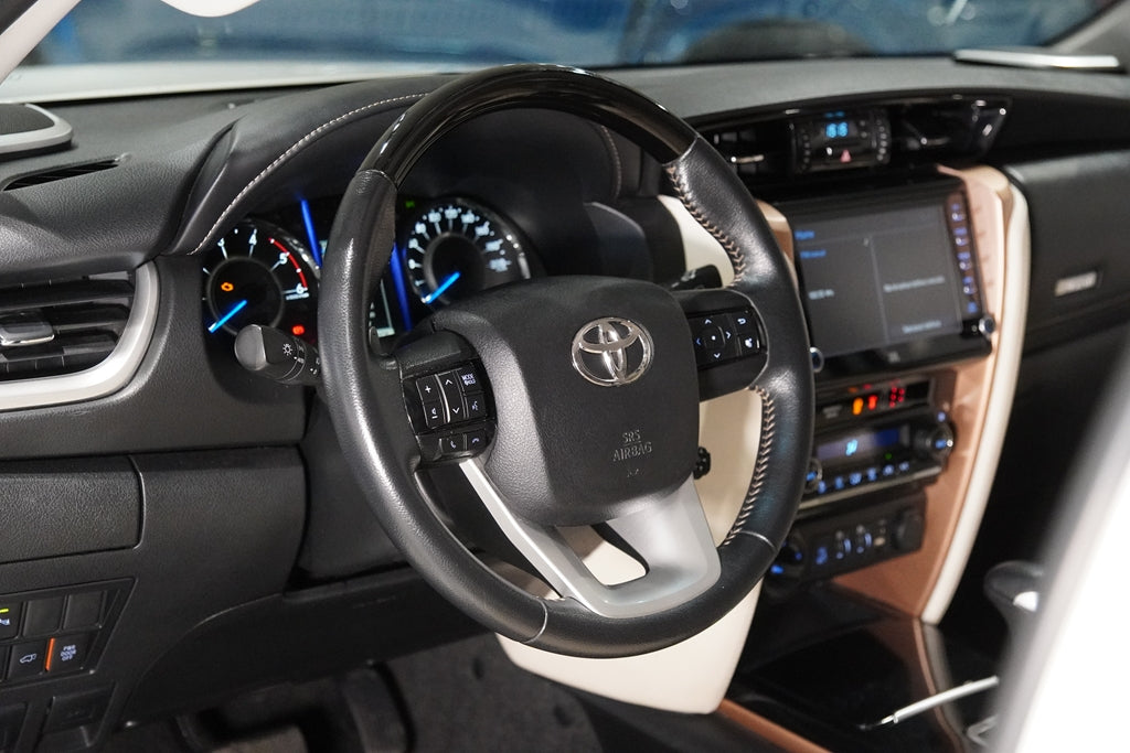 TOYOTA HILUX SW4 2.8 SRX DIAMOND 4X4 7 LUGARES 16V TURBO INTERCOOLER DIESEL 4P AUTOMÁTICO 2020