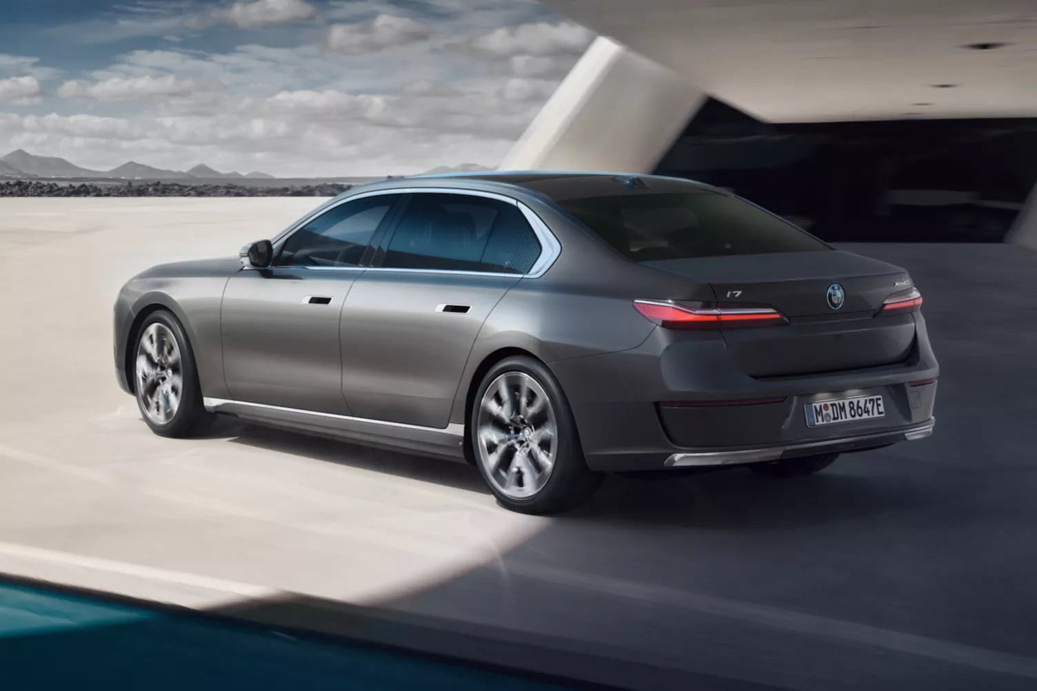 ELEGÂNCIA ELÉTRICA EM SUA FORMA MÁXIMA.