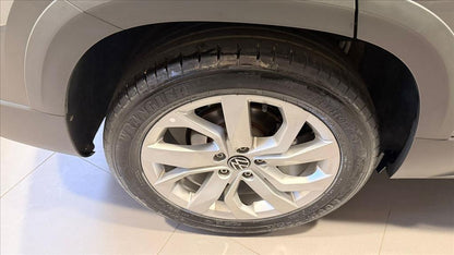 VOLKSWAGEN TAOS 1.4 250 TSI TOTAL FLEX COMFORTLINE AUTOMÁTICO 2022