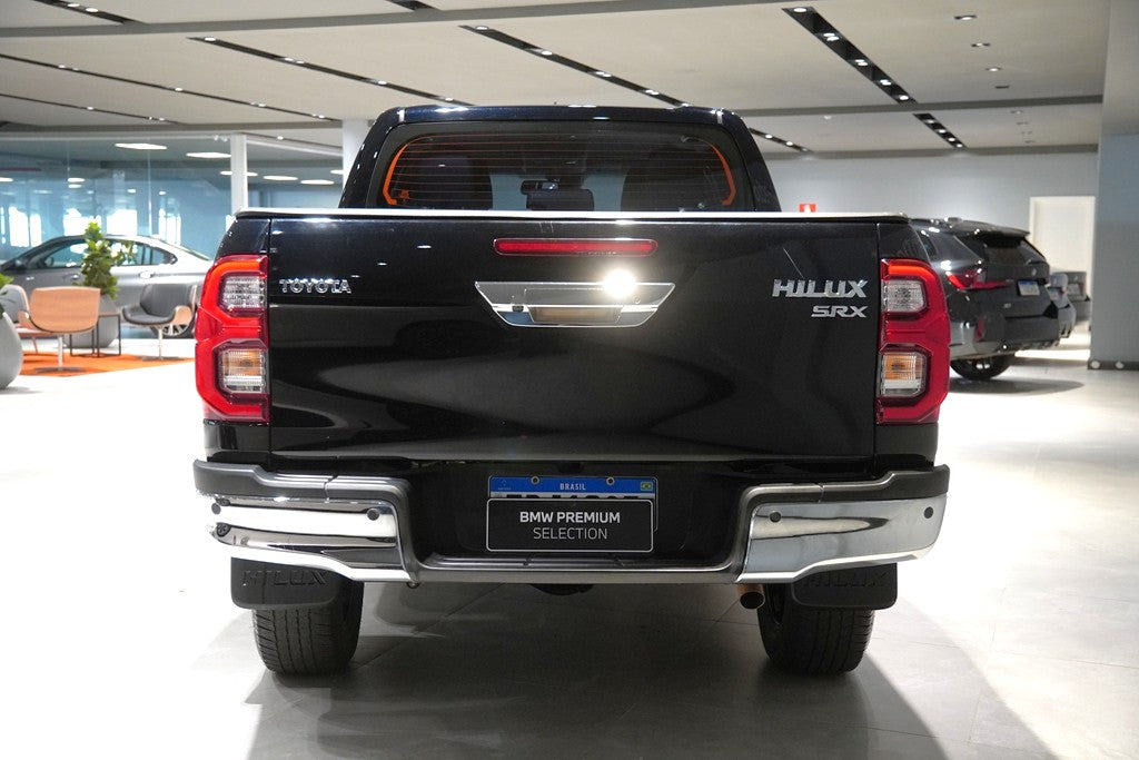 TOYOTA HILUX 2.8 D-4D TURBO DIESEL CD SRX 4X4 AUTOMÁTICO 2025