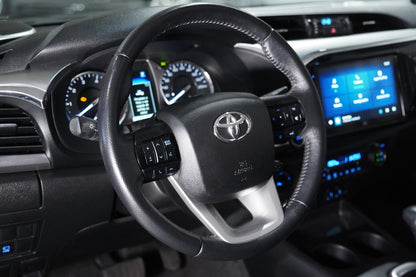 TOYOTA HILUX 2.8 D-4D TURBO DIESEL CD SRX 4X4 AUTOMÁTICO 2025
