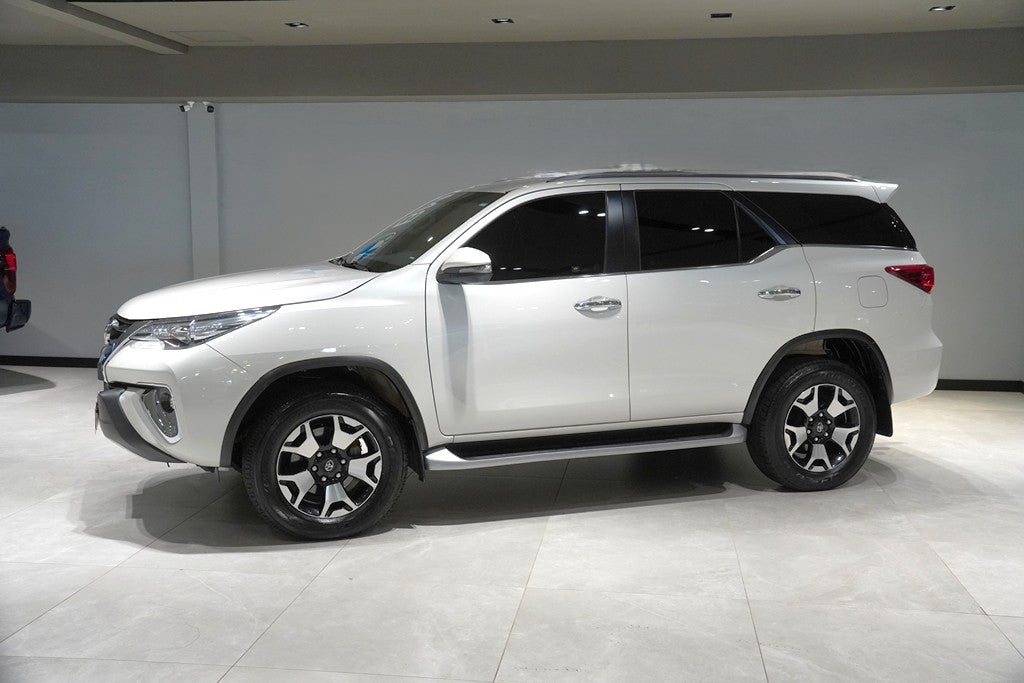TOYOTA HILUX SW4 2.8 SRX DIAMOND 4X4 7 LUGARES 16V TURBO INTERCOOLER DIESEL 4P AUTOMÁTICO 2020