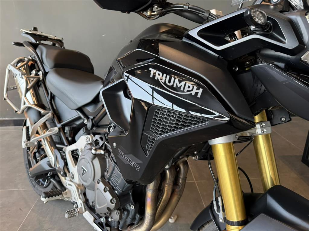 TRIUMPH TIGER 1200 BLACK EDITION 2024