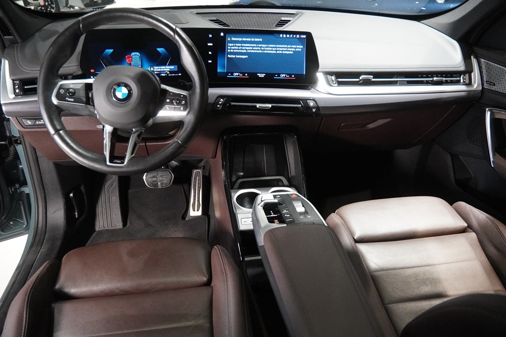 BMW X1 2.0 16V Turbo Gasolina sDrive20i M Sport Steptronic 2023 — foto 10 de 18 (ampliada)