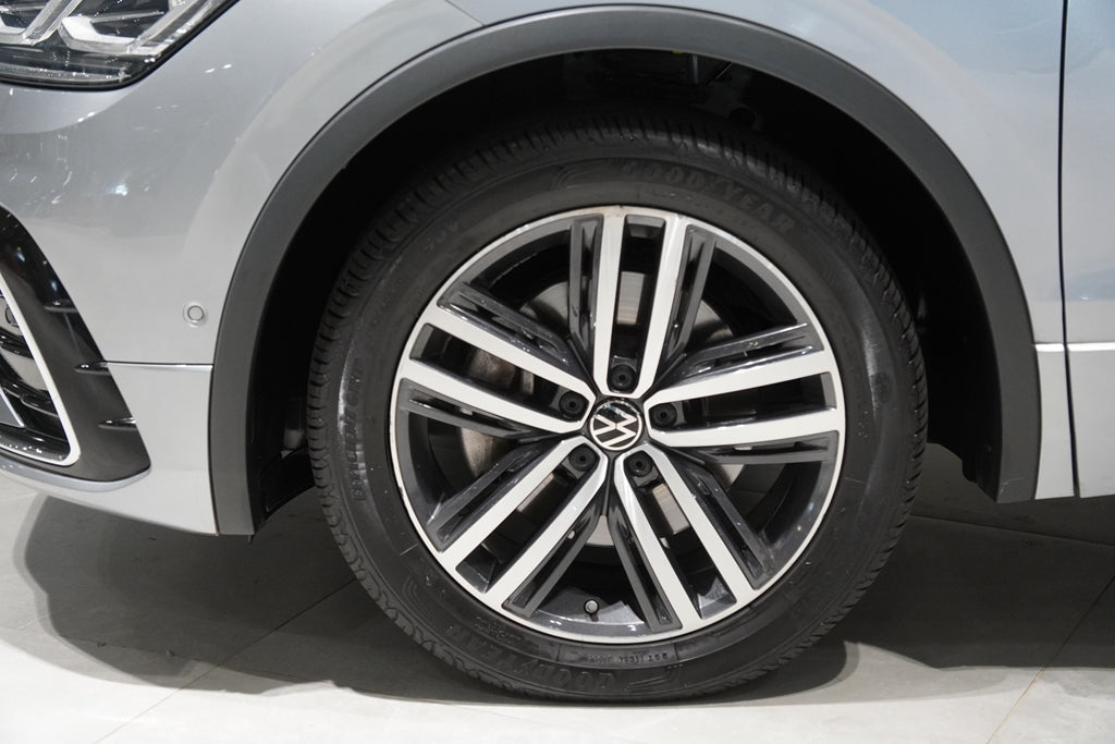 VOLKSWAGEN TIGUAN 2.0 300 TSI GASOLINA ALLSPACE R-LINE AUTOMÁTICO 2024