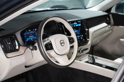 VOLVO XC60 2.0 T8 RECHARGE PLUS AWD GEARTRONIC 2024