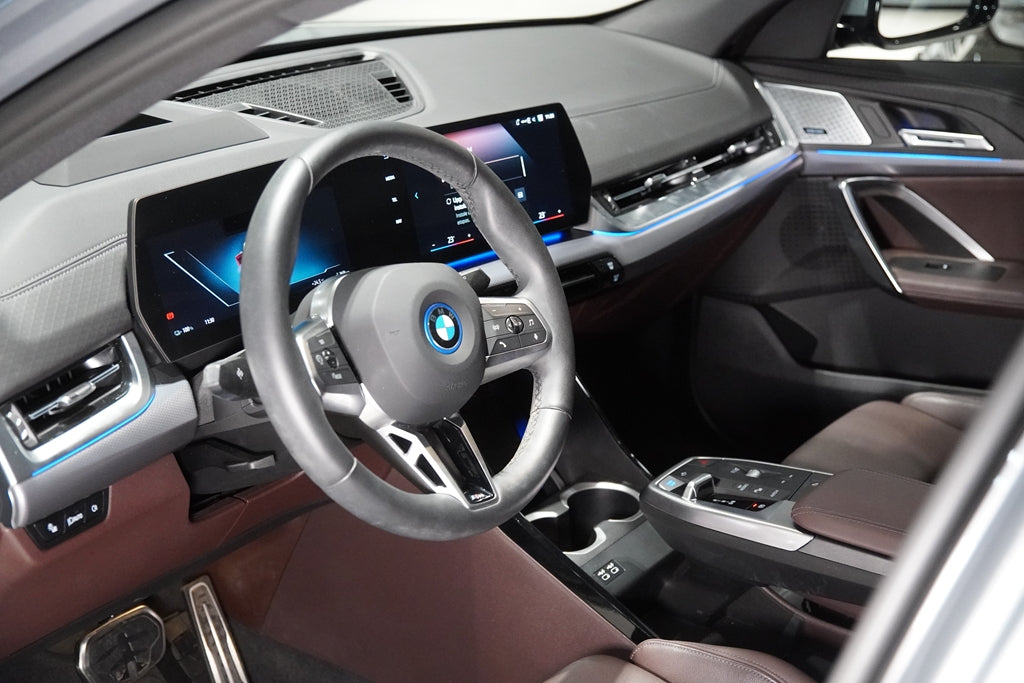 BMW iX2 64,8 KW ELÉTRICO XDRIVE30 M SPORT 2025