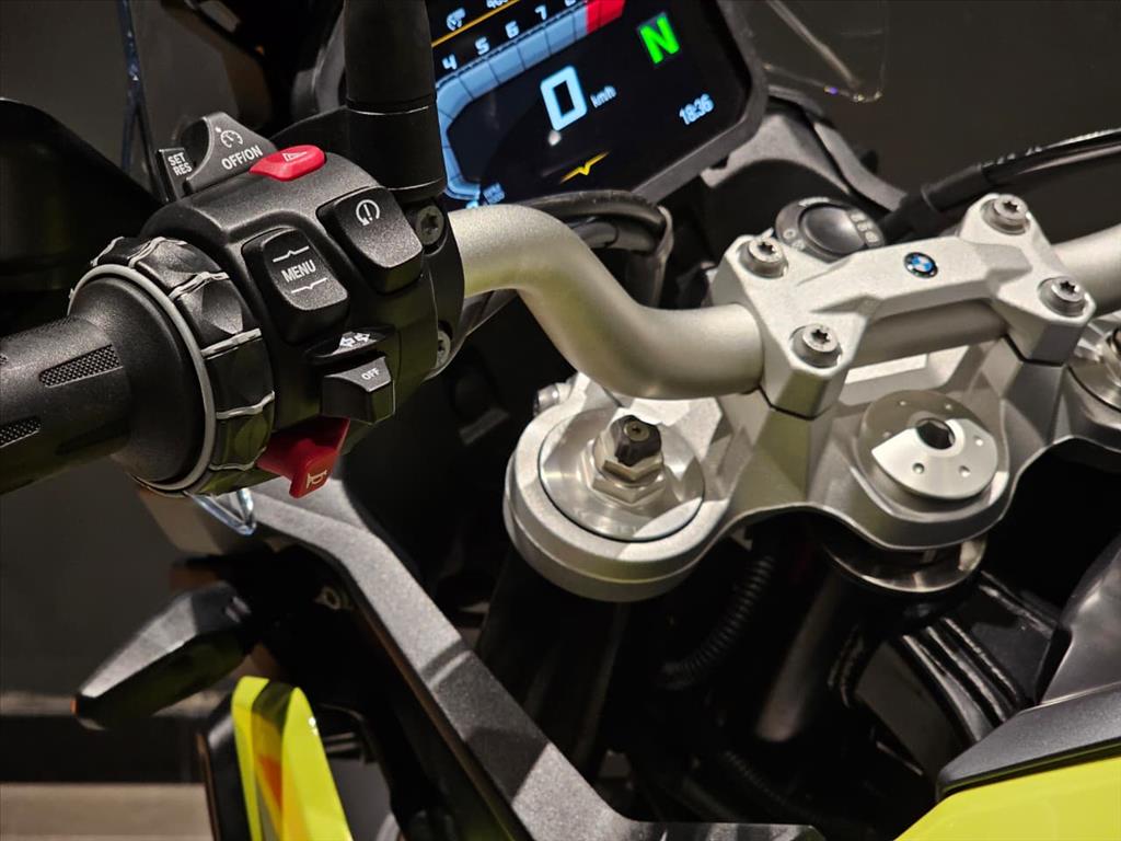 BMW F 900 GS PLUS 2025