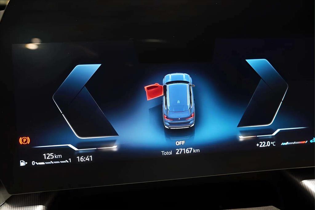 BMW X1 2.0 16V Turbo Gasolina sDrive20i X-Line Steptronic 2023 — foto 14 de 17