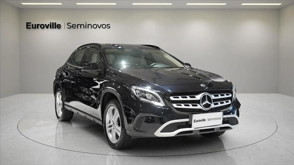 MERCEDES-BENZ GLA 200 1.6 CGI FLEX STYLE 7G-DCT 2020