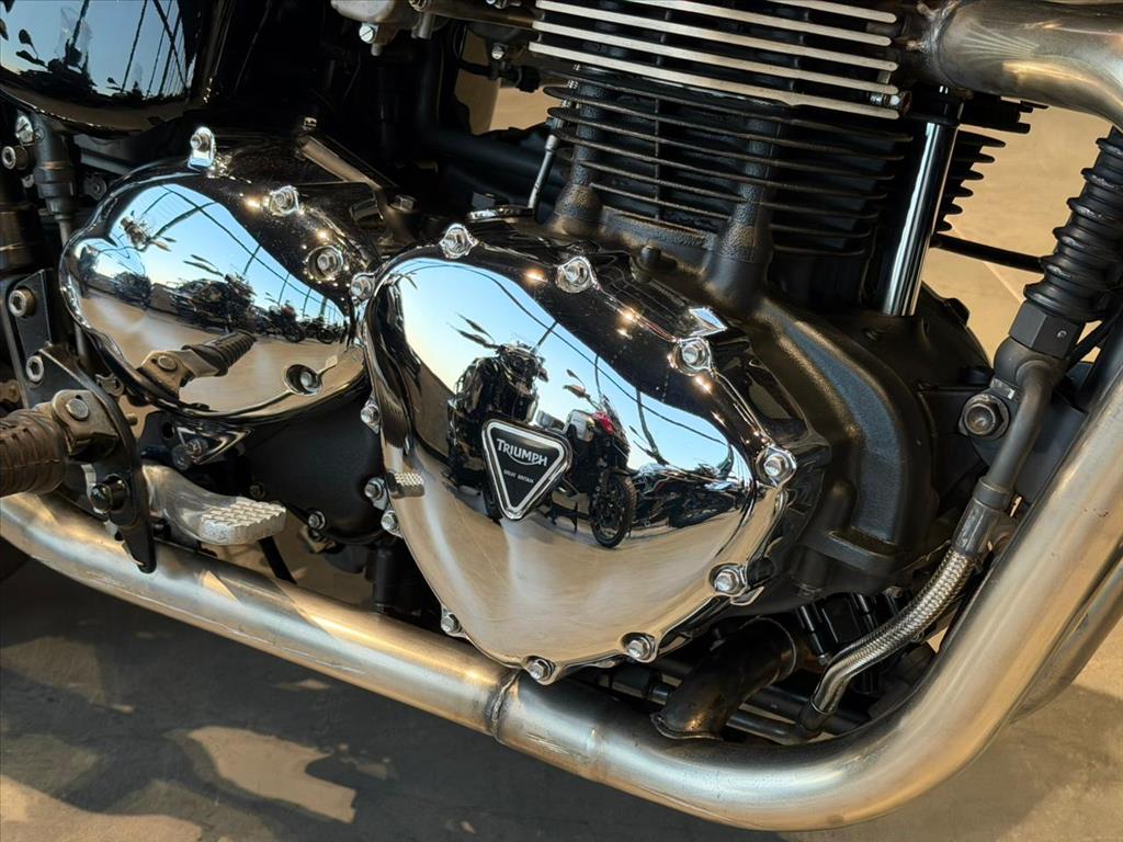 TRIUMPH BONNEVILLE T 100 865 2014