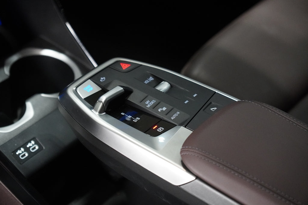 BMW iX2 64,8 KW ELÉTRICO XDRIVE30 M SPORT 2025