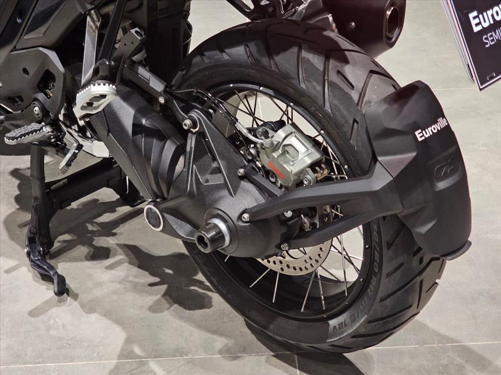 BMW R 1300 GS TRIPLE BLACK 2025