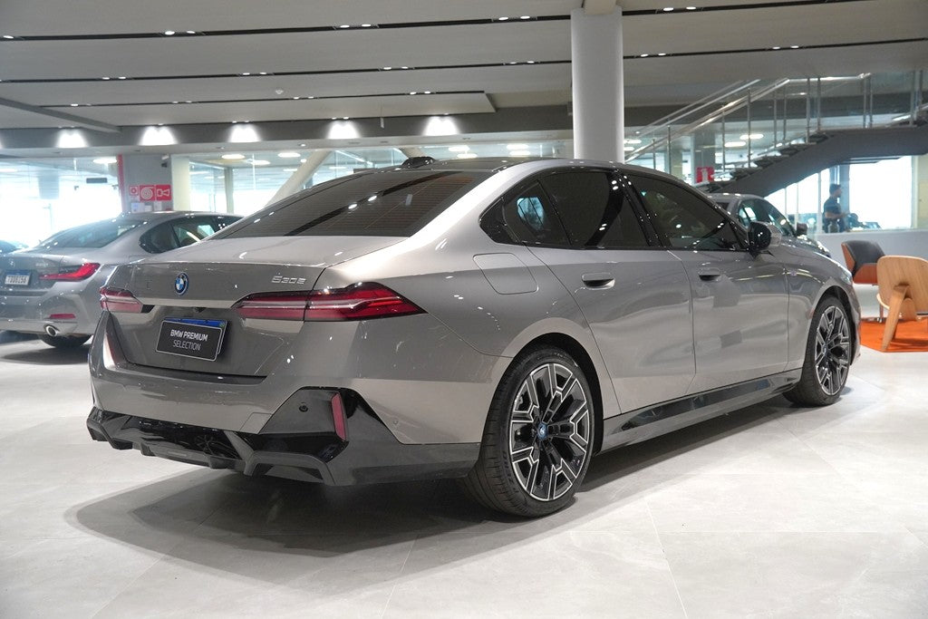 BMW 530e 2.0 TWINPOWER PHEV M SPORT AUTOMÁTICO 2025