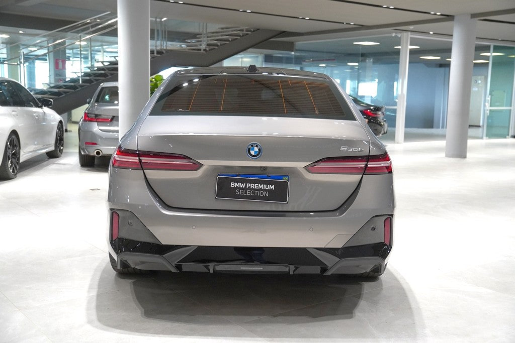 BMW 530e 2.0 TWINPOWER PHEV M SPORT AUTOMÁTICO 2025