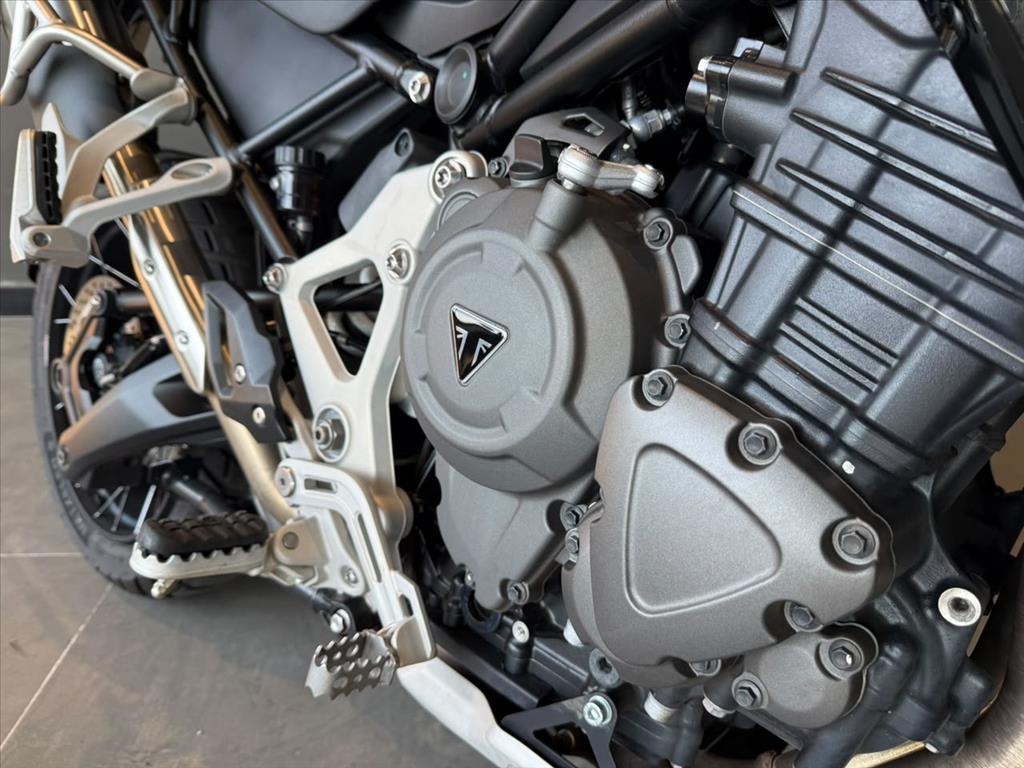 TRIUMPH TIGER 1200 BLACK EDITION 2024