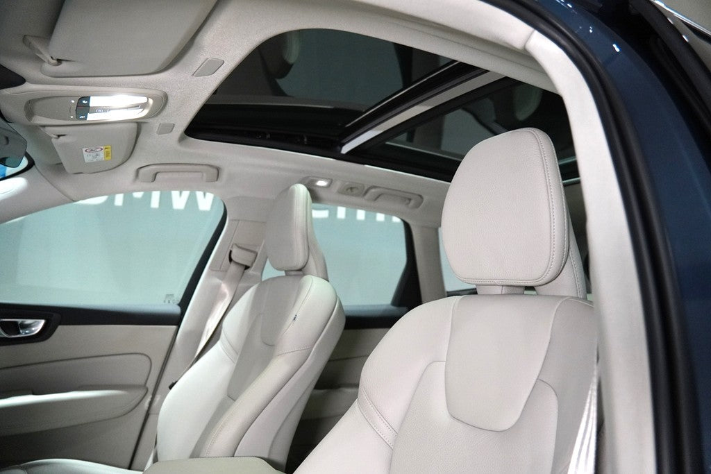 VOLVO XC60 2.0 T8 RECHARGE PLUS AWD GEARTRONIC 2024