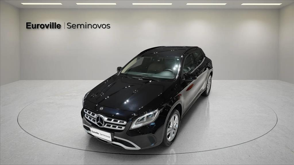 MERCEDES-BENZ GLA 200 1.6 CGI FLEX STYLE 7G-DCT 2020