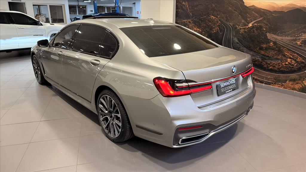 BMW 745Le 3.0 TWINPOWER HÍBRIDO M SPORT AUTOMÁTICO 2020