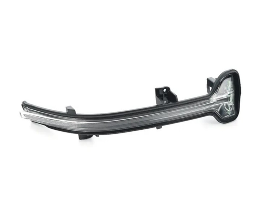 Luz Da Seta Direita Do Retrovisor Série 2 / Série 3 / Série 4 63137498160 — BMW