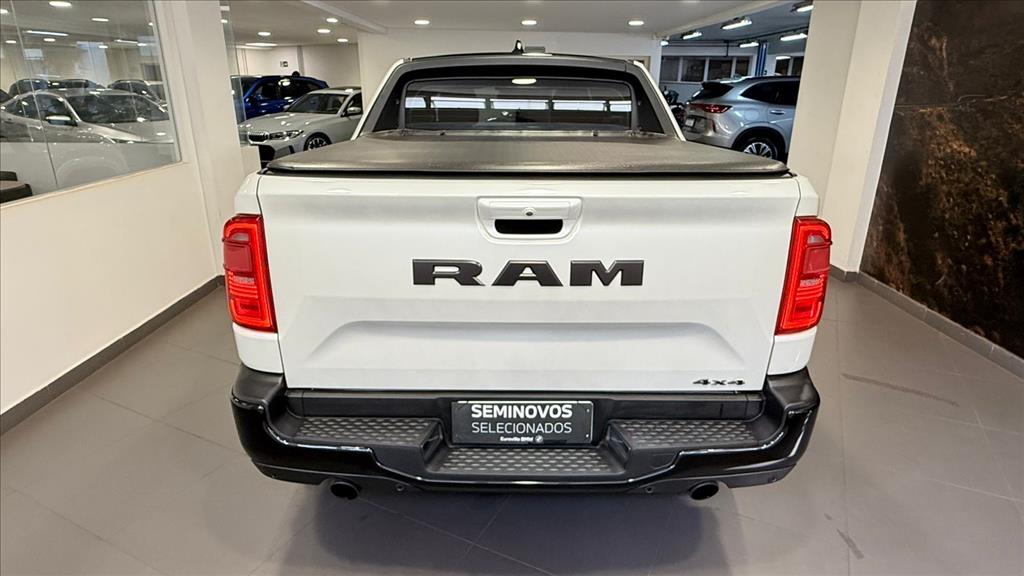 RAM RAMPAGE 2.0 HURRICANE 4 TURBO GASOLINA R/T 4X4 AUTOMÁTICO 2025