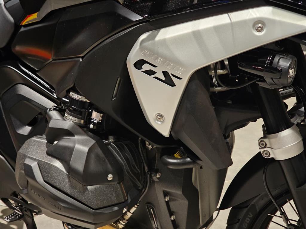 BMW R 1300 GS TRIPLE BLACK 2025