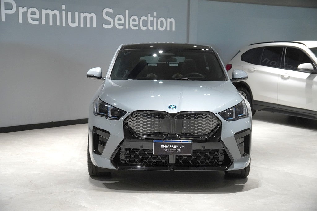 BMW iX2 64,8 KW ELÉTRICO XDRIVE30 M SPORT 2025