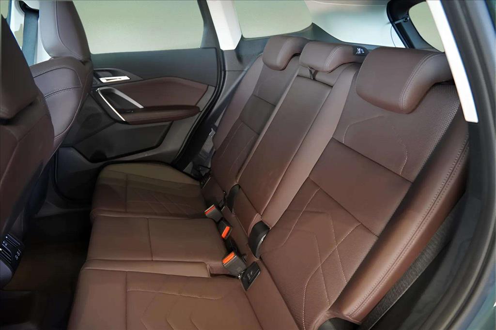BMW X1 2.0 16V Turbo Gasolina sDrive20i X-Line Steptronic 2025 — foto 13 de 17
