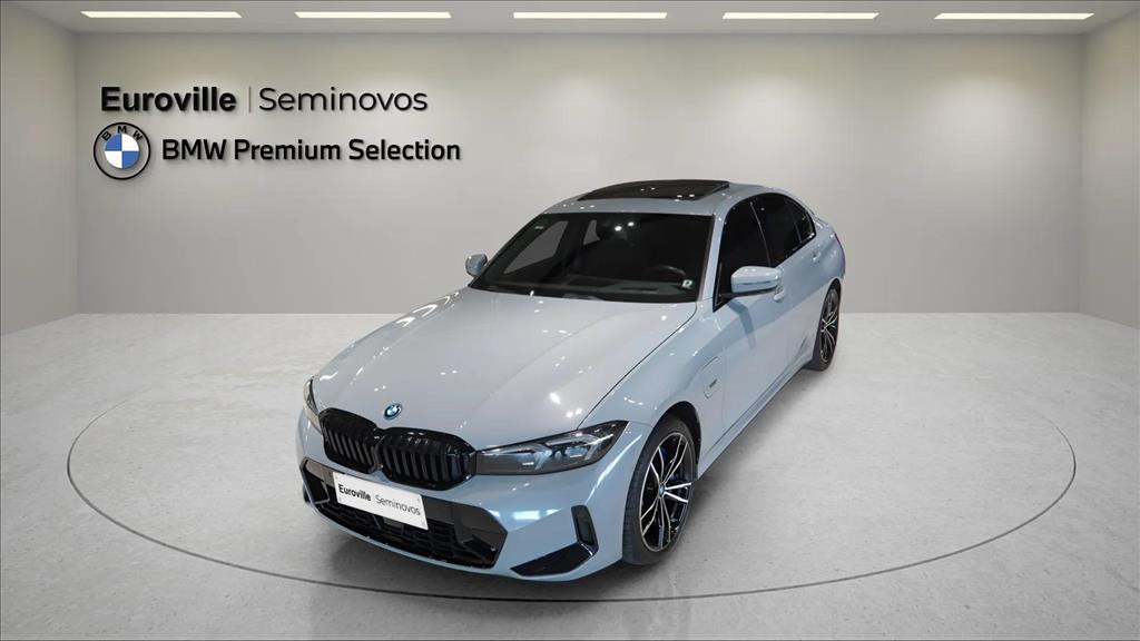BMW 330e 2.0 16V Turbo Híbrido M Sport Automático 2023 — foto 4 de 18