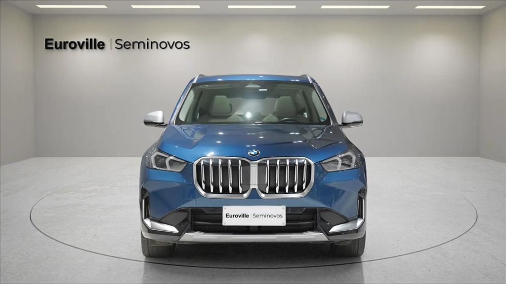 BMW X1 2.0 16V Turbo Gasolina sDrive20i X-Line Steptronic 2023 — foto 3 de 17 (ampliada)