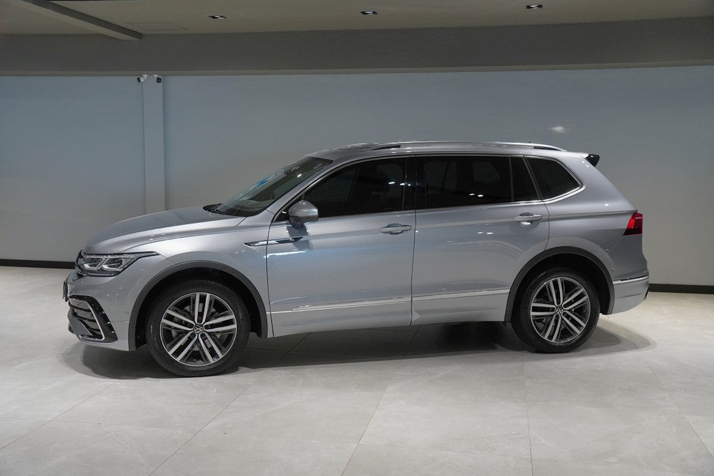 VOLKSWAGEN TIGUAN 2.0 300 TSI GASOLINA ALLSPACE R-LINE AUTOMÁTICO 2024