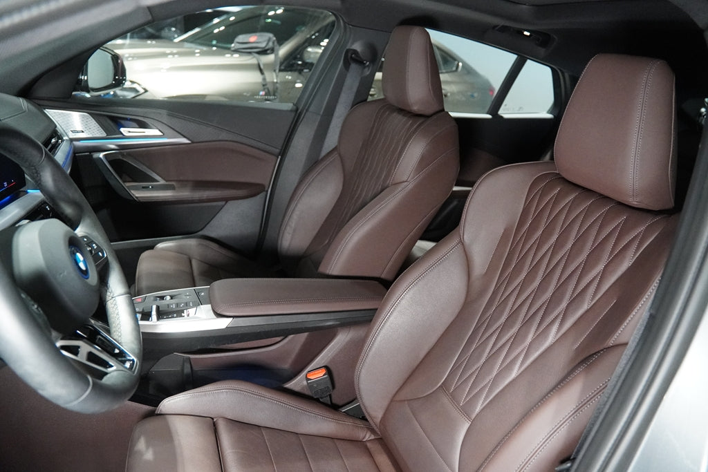 BMW iX2 64,8 KW ELÉTRICO XDRIVE30 M SPORT 2025