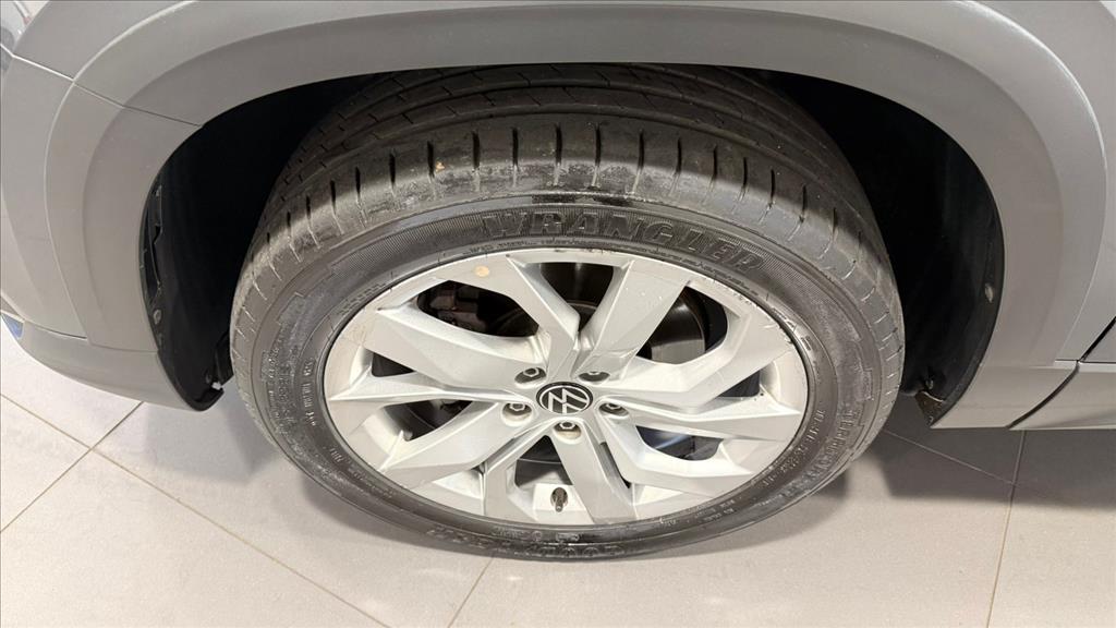 VOLKSWAGEN TAOS 1.4 250 TSI TOTAL FLEX COMFORTLINE AUTOMÁTICO 2022