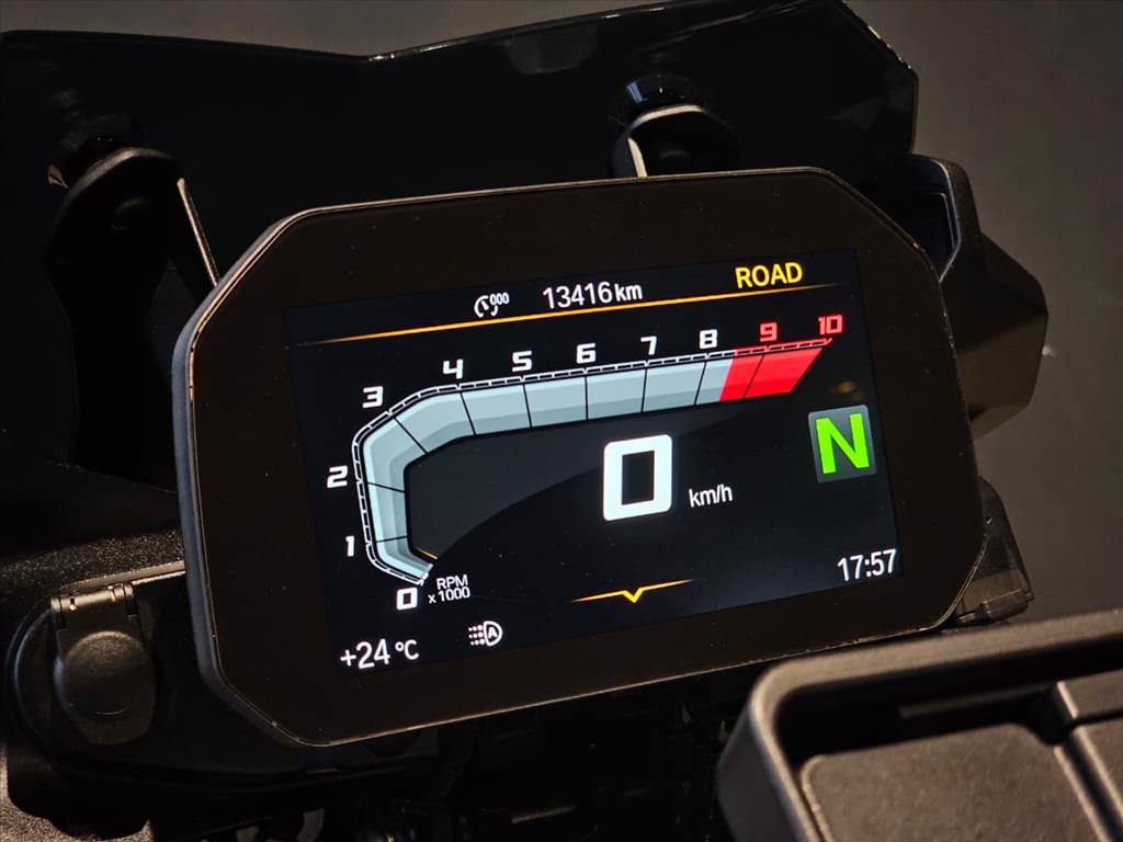 BMW F 800 GS PLUS 2025