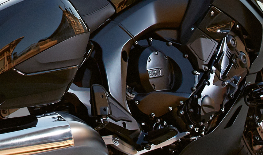 A Grand Tourer Que Entrega Força, Refinamento e Liberdade