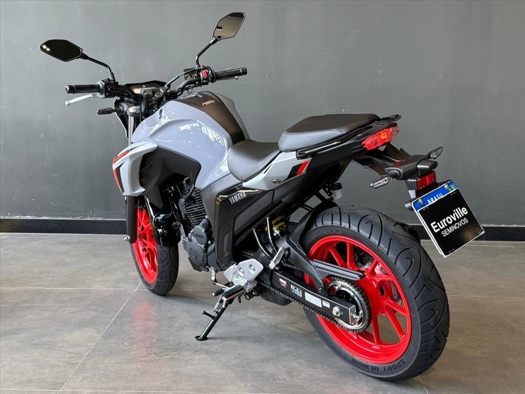 YAMAHA FAZER FZ25 CONNECTED ABS 2026