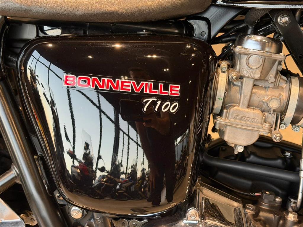 TRIUMPH BONNEVILLE T 100 865 2014