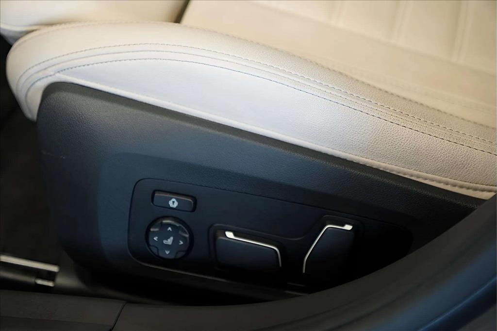 BMW 320i 2.0 16V Turbo Flex M Sport Automático 2026 — foto 13 de 15