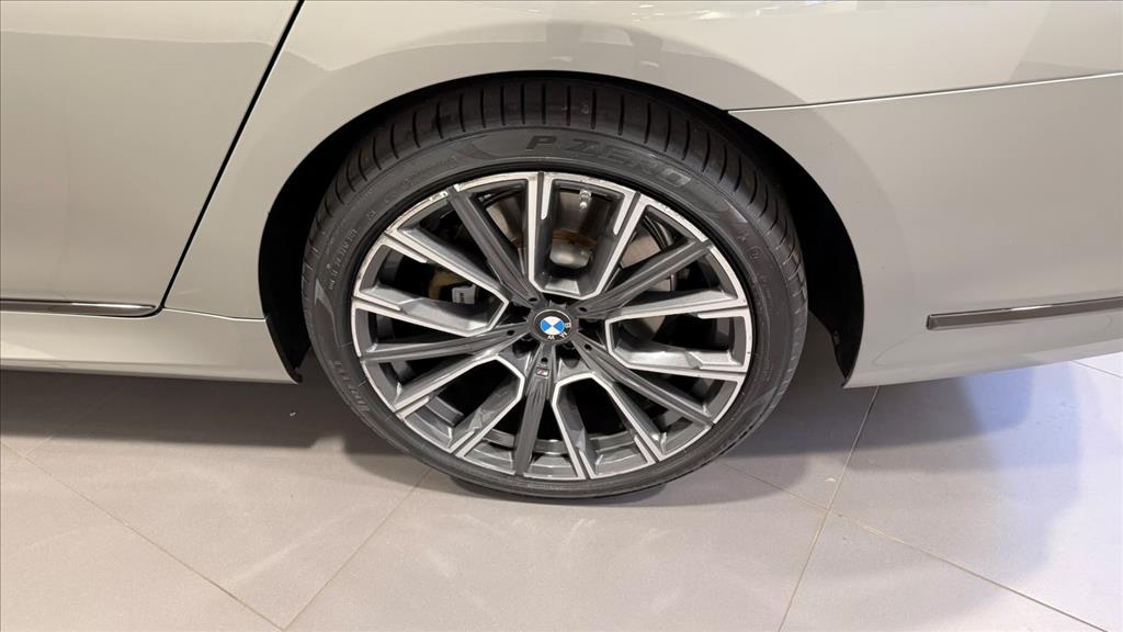 BMW 745Le 3.0 TWINPOWER HÍBRIDO M SPORT AUTOMÁTICO 2020