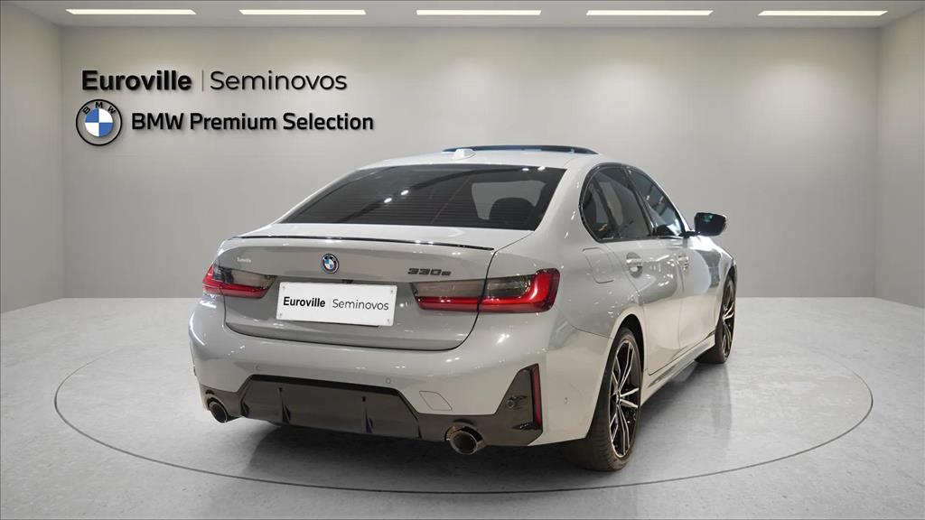 BMW 330e 2.0 16V TURBO HÍBRIDO M SPORT AUTOMÁTICO 2023