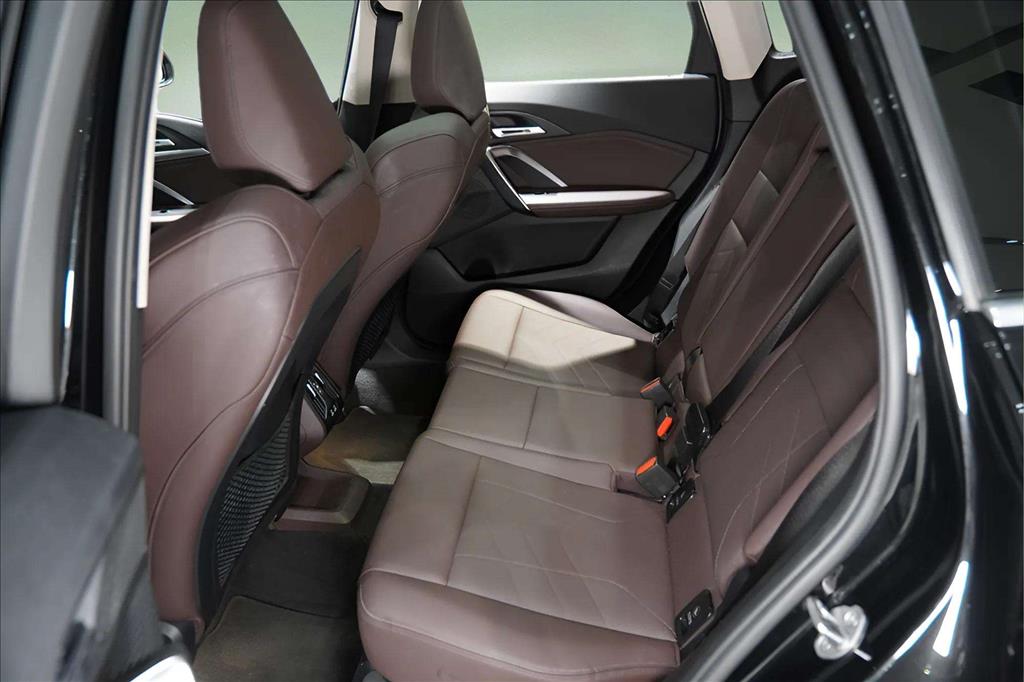 BMW X1 2.0 16V Turbo Gasolina sDrive20i X-Line Steptronic 2023 — foto 12 de 14