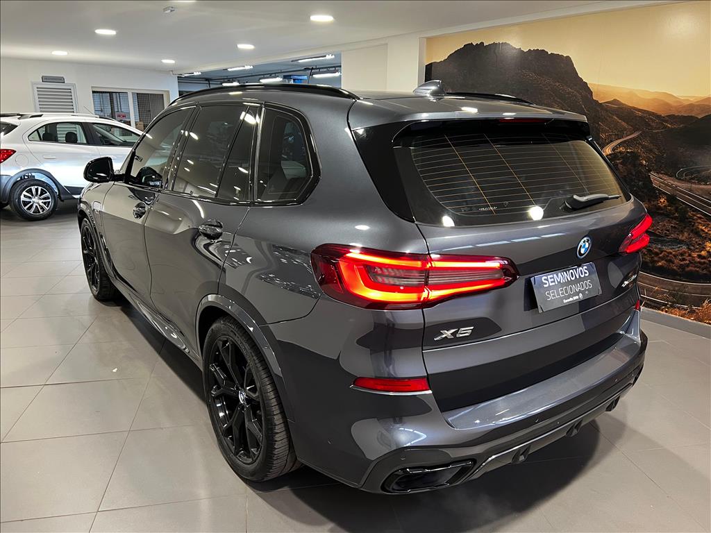 BMW X5 3.0 I6 TURBO HÍBRIDO XDRIVE45E M SPORT AUTOMÁTICO 2022