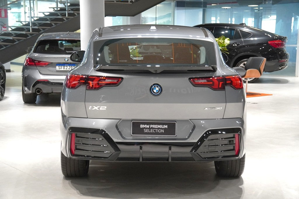 BMW iX2 64,8 KW ELÉTRICO XDRIVE30 M SPORT 2025