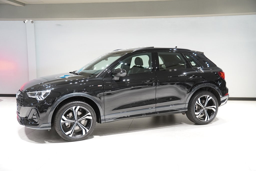 AUDI Q3 2.0 40 TFSI GASOLINA PERFORMANCE BLACK PLUS QUATTRO TIPTRONIC 2024