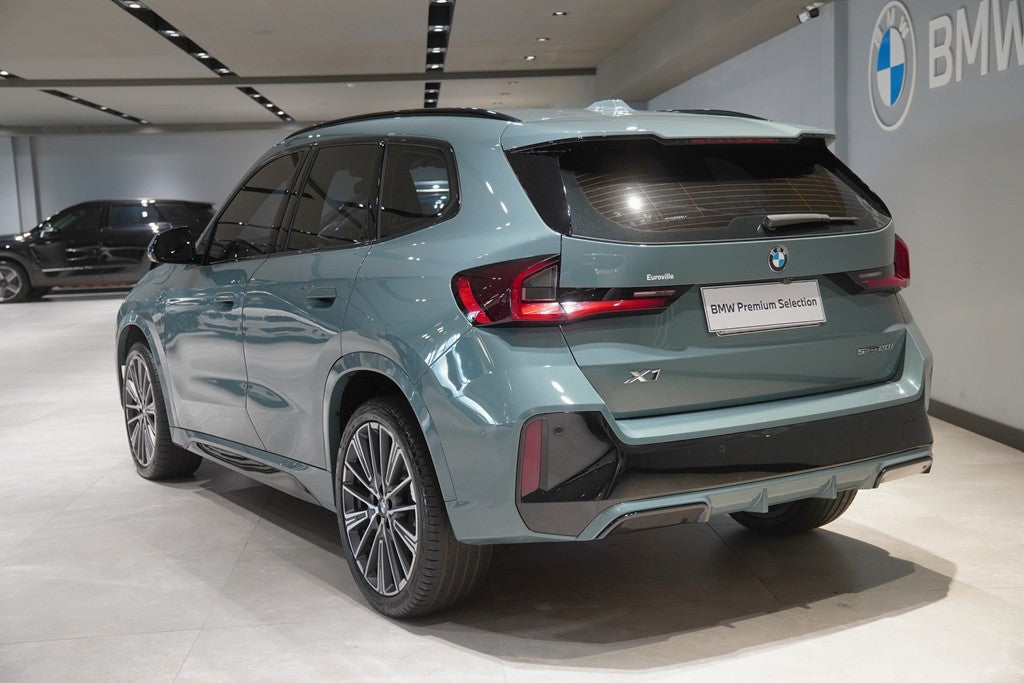 BMW X1 2.0 16V Turbo Gasolina sDrive20i M Sport Steptronic 2023 — foto 8 de 18