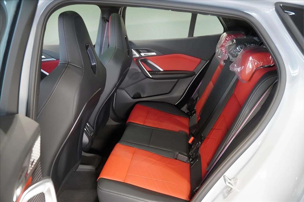 BMW X2 2.0 Turbo Gasolina xDrive M35i Steptronic 2025 — foto 13 de 16