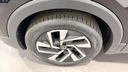 VOLKSWAGEN T-CROSS 1.0 200 TSI TOTAL FLEX COMFORTLINE AUTOMÁTICO 2025