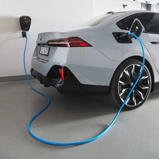 Carregador BMW Wallbox Plus G4 22KW Com Cabo Integrado e Compatibilidade Com Elétricos e Hibridos