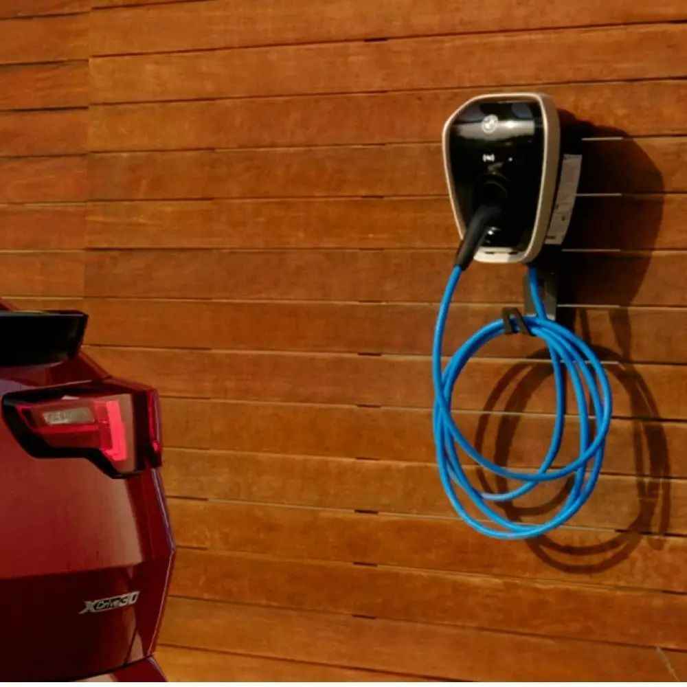 Carregador BMW Wallbox Plus G4 22KW Com Cabo Integrado e Compatibilidade Com Elétricos e Hibridos